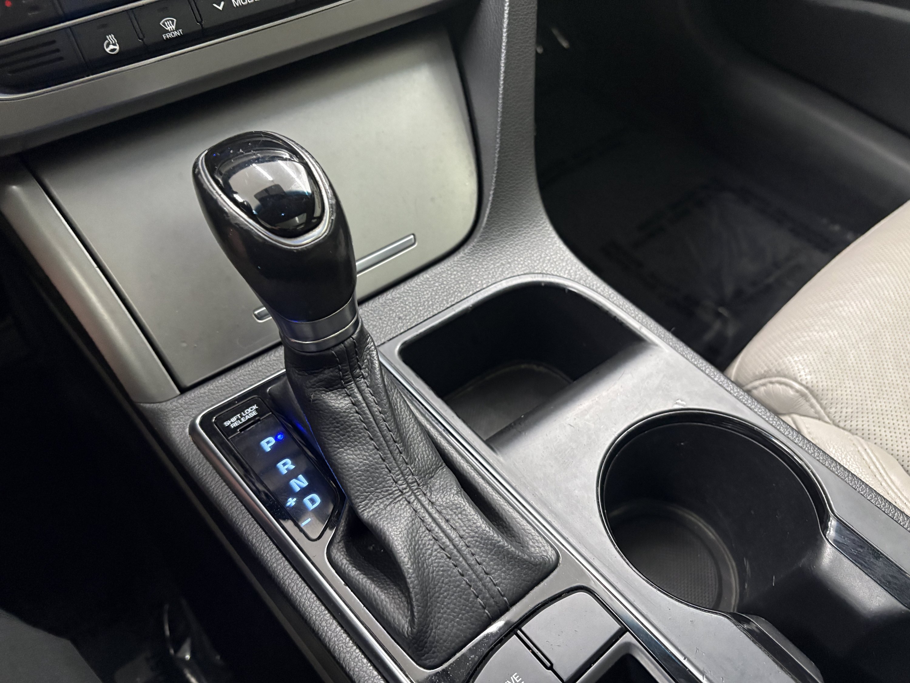 Used 2015 Hyundai Sonata Limited w/ Option Group 05 FWD image 20