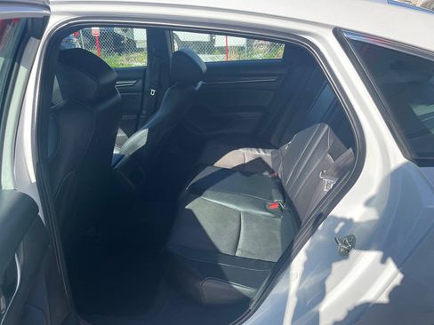 Used 2020 Honda Accord Sport image 11