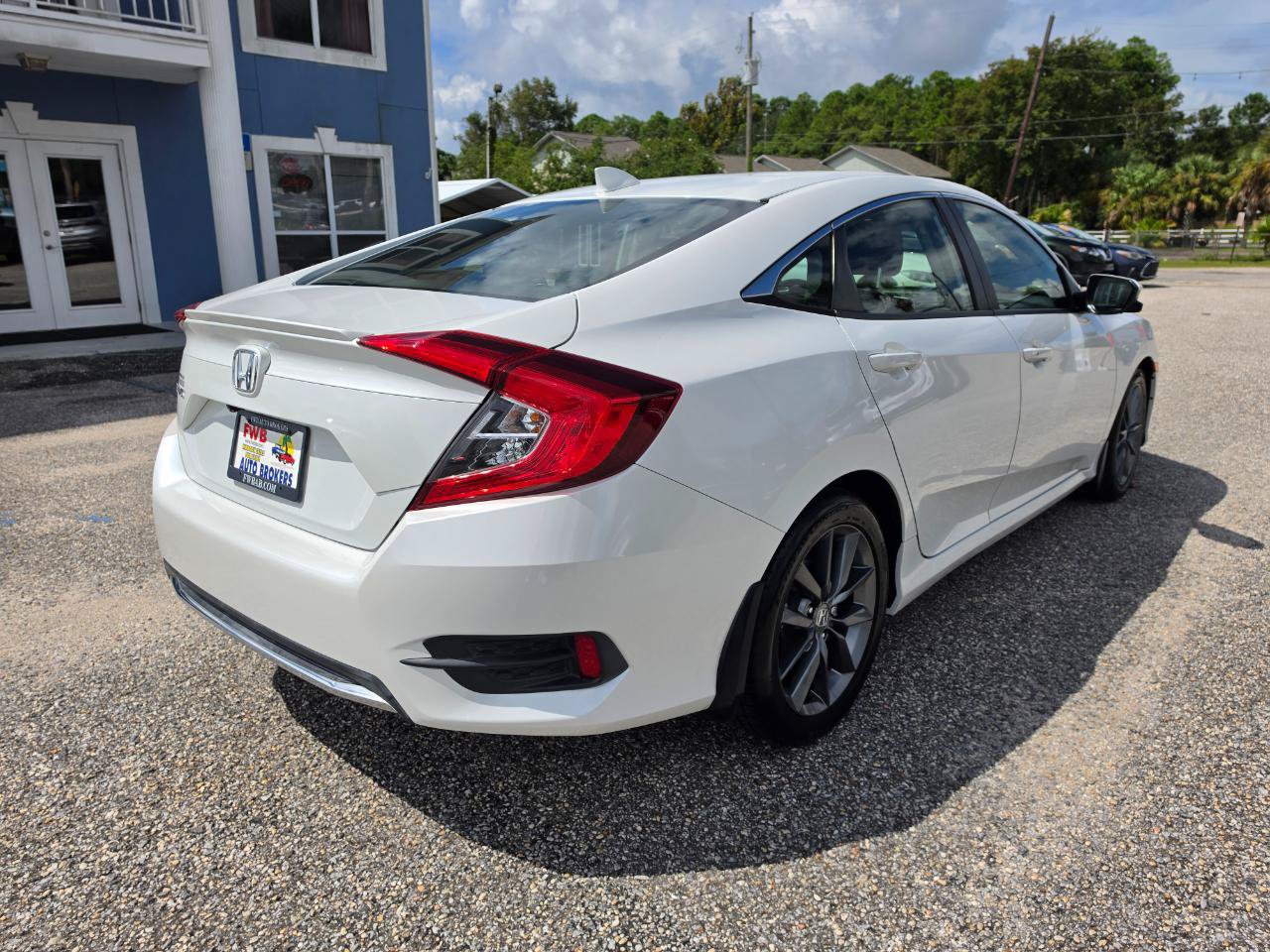 Used 2019 Honda Civic EX-L image 5