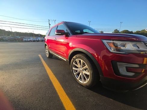 Used 2017 Ford Explorer Limited AWD/4WD image 1