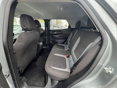 Used 2025 Chevrolet TrailBlazer LT FWD image 29