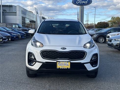 Used 2020 Kia Sportage LX image 2
