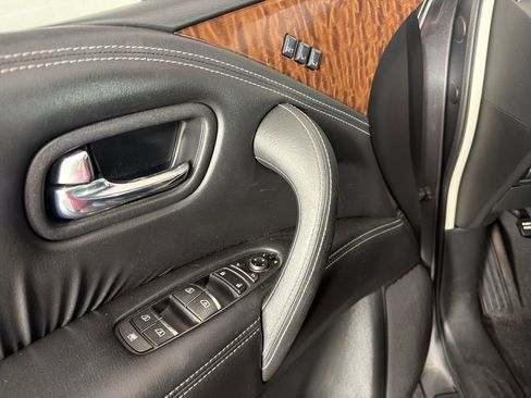 Used 2018 Nissan Armada SL w/ Premium Package AWD/4WD image 19