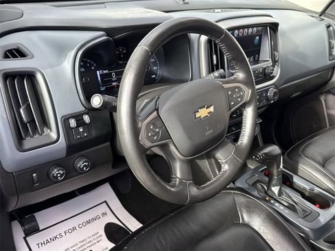 Used 2018 Chevrolet Colorado Z71 w/ LPO, Premium Interior Package image 16