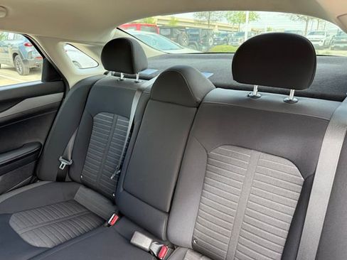 Used 2025 Kia K5 LXS image 29