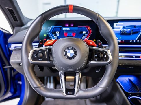 Used 2025 BMW M5 w/ Executive Package image 41