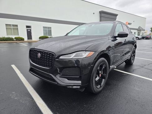 Used 2023 Jaguar F-PACE S image 14