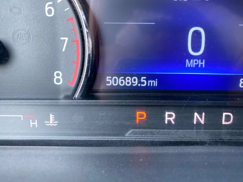 Used 2023 Ford Explorer XLT w/ Equipment Group 202A AWD/4WD image 18