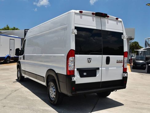 Used 2022 RAM ProMaster 2500 FWD image 5