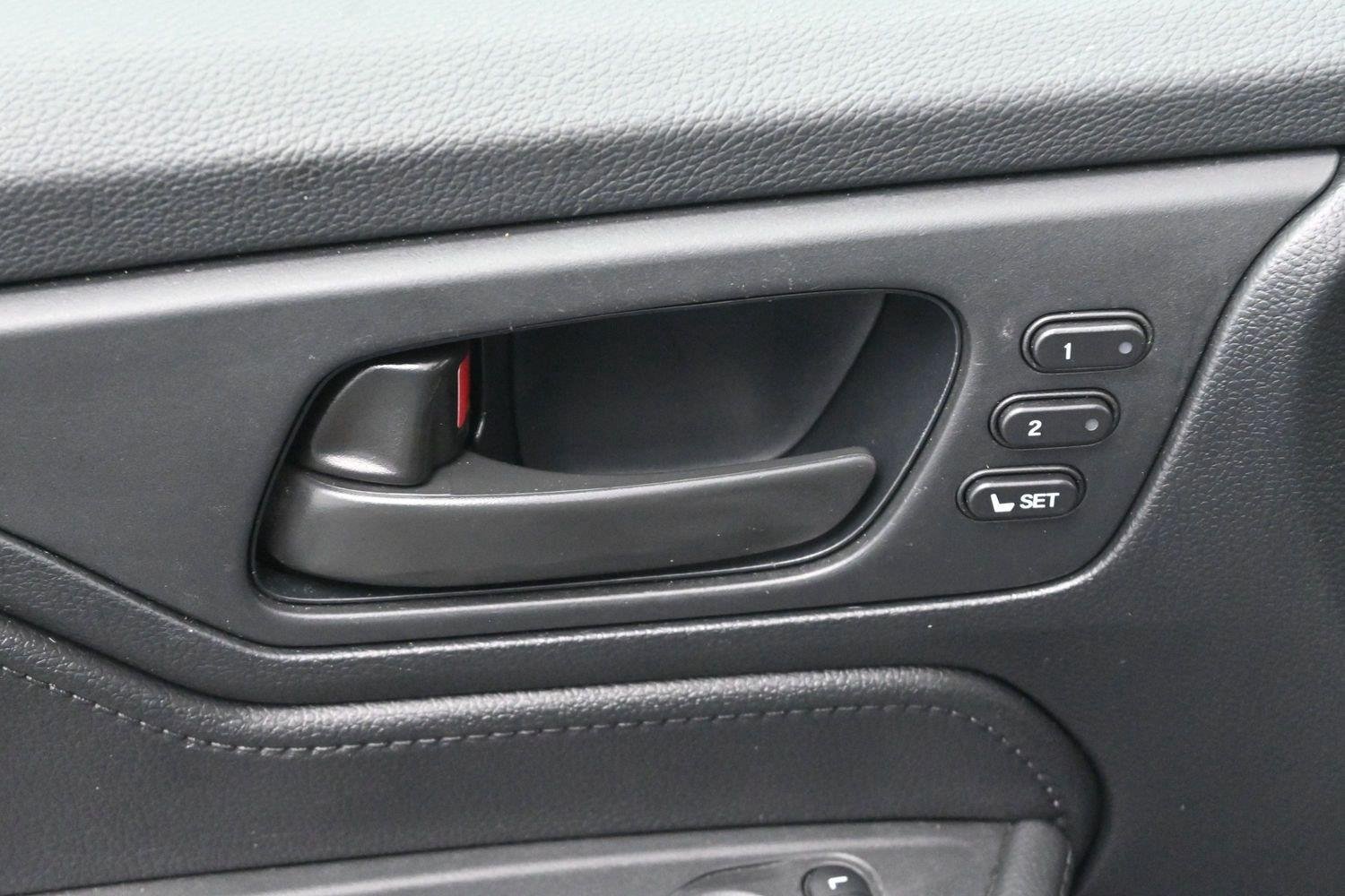 Used 2025 Honda Odyssey EX-L image 14