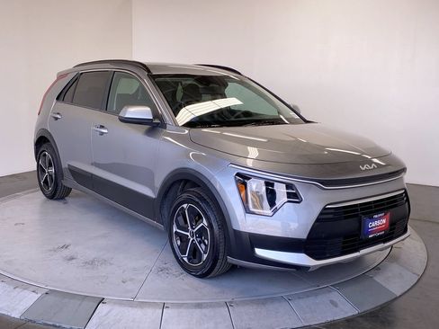 Certified 2025 Kia Niro LX FWD image 7