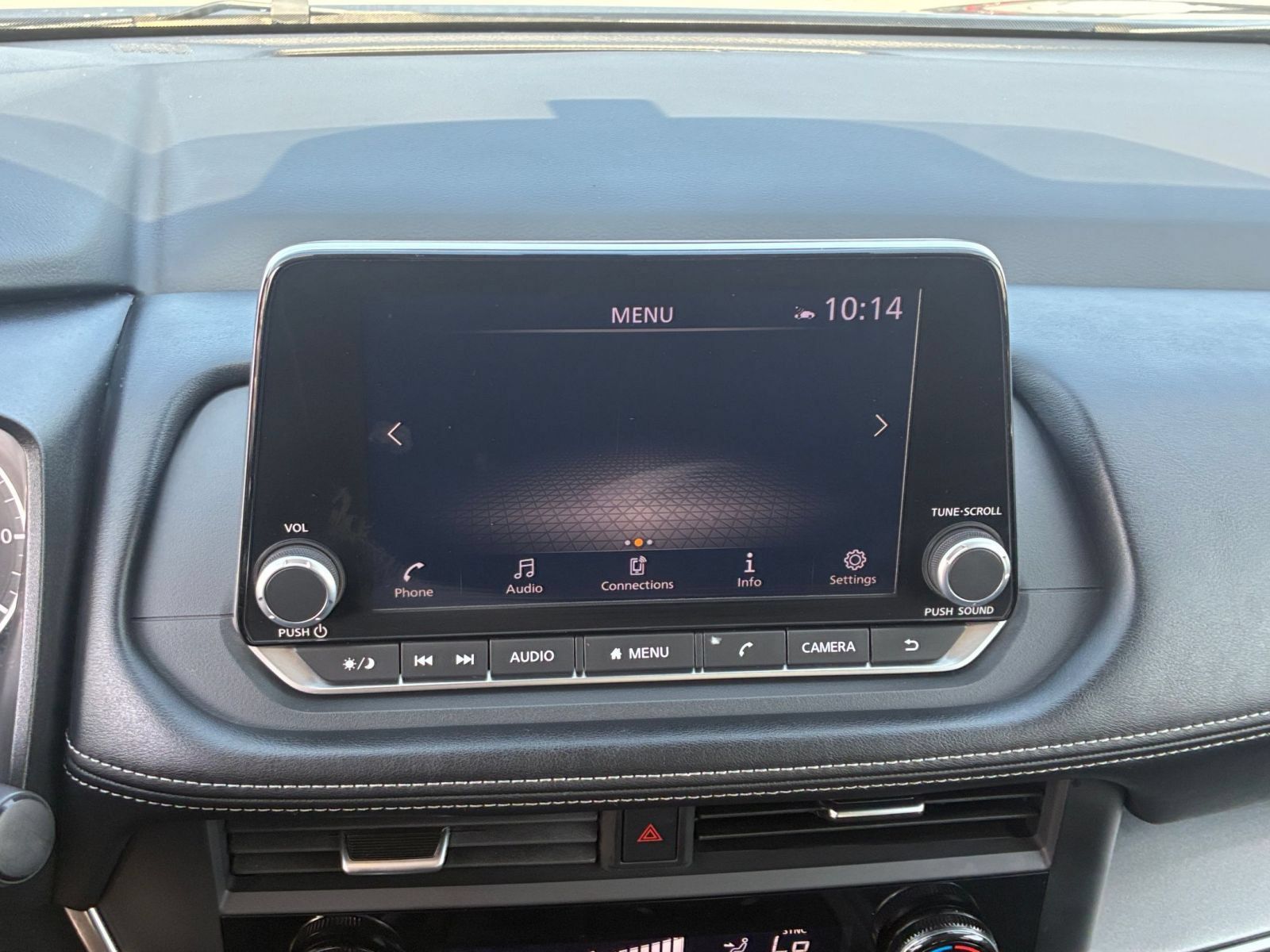 Used 2025 Nissan Rogue SV FWD image 19