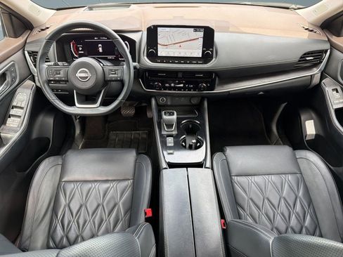 Used 2023 Nissan Rogue Platinum w/ Platinum Premium Package FWD image 17