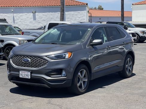 Used 2023 Ford Edge SEL w/ Convenience Package AWD/4WD image 2