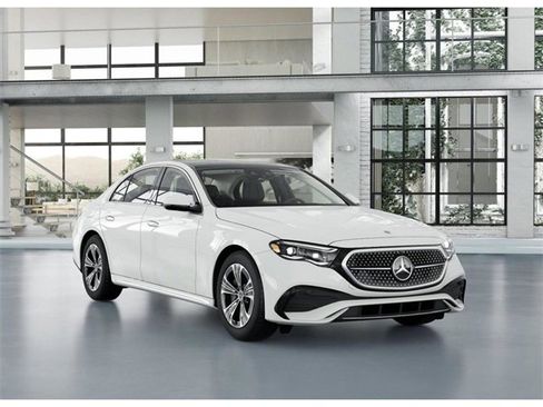 New 2026 Mercedes-Benz E 450 4MATIC Sedan image 10