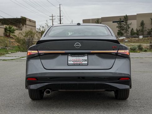 New 2026 Nissan Sentra SR w/ Floor Mat Package image 5