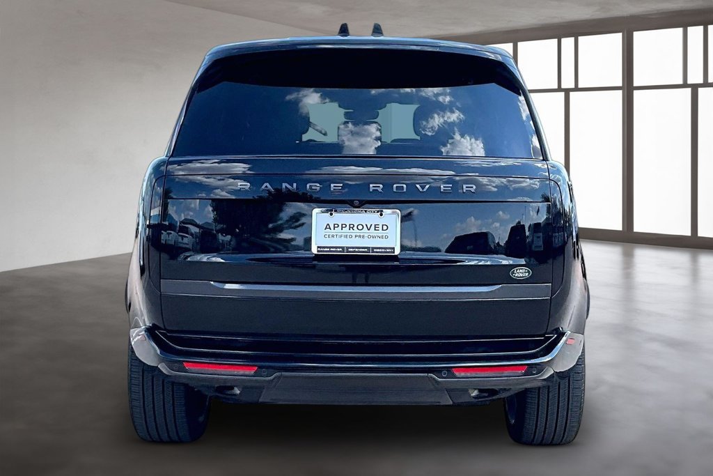 Used 2026 Land Rover Range Rover Long Wheelbase SE AWD/4WD image 4