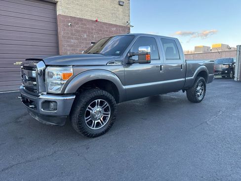 Used 2014 Ford F250 Lariat w/ Chrome Package image 3