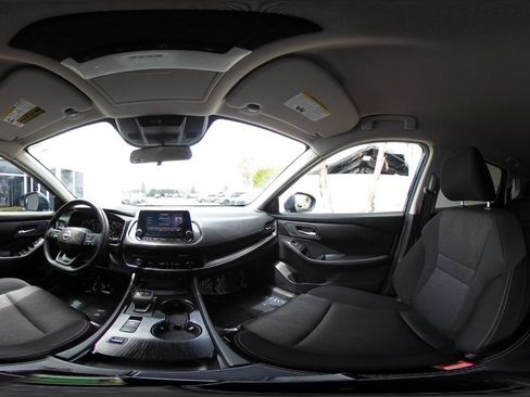 Used 2025 Nissan Rogue SV FWD image 44