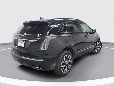 New 2025 Cadillac XT5 Sportv w/ LPO, Red Accent Package image 3