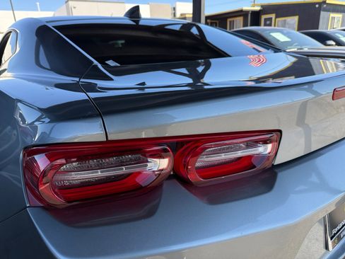 Used 2024 Chevrolet Camaro LT w/ Technology Package image 17
