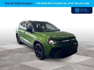 Used 2025 Volkswagen Taos SE video 2
