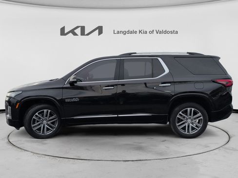 Used 2023 Chevrolet Traverse High Country w/ LPO, Floor Liner Package FWD image 10