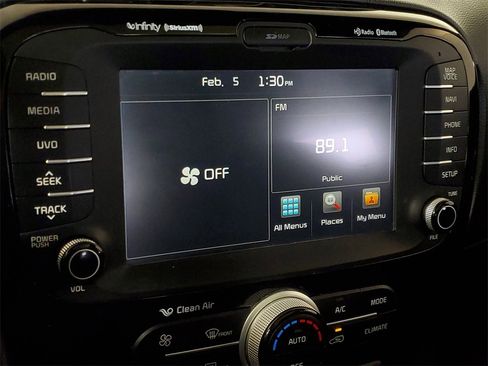 Used 2015 Kia Soul ! w/ Sun & Sound Package image 17