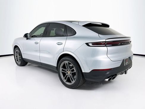 Certified 2026 Porsche Cayenne Coupe AWD/4WD image 3