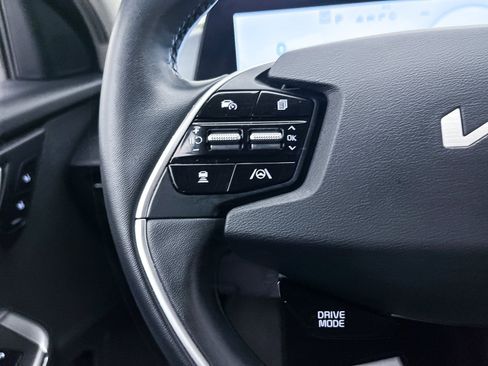 Used 2023 Kia EV6 Light image 28