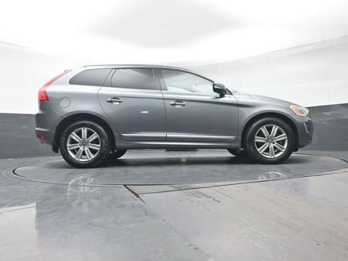 Used 2017 Volvo XC60 T5 Inscription w/ Preferred Option Package image 35