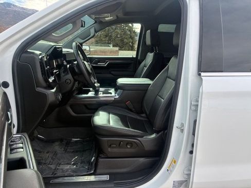 Used 2023 Chevrolet Silverado 1500 LTZ image 11