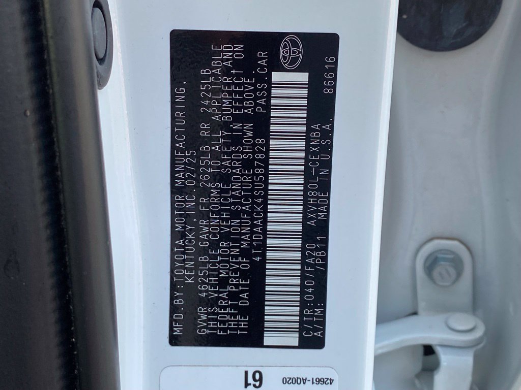 Used 2025 Toyota Camry LE FWD image 29