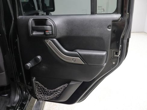 Used 2013 Jeep Wrangler Unlimited Sport w/ Max Tow Pkg AWD/4WD image 19
