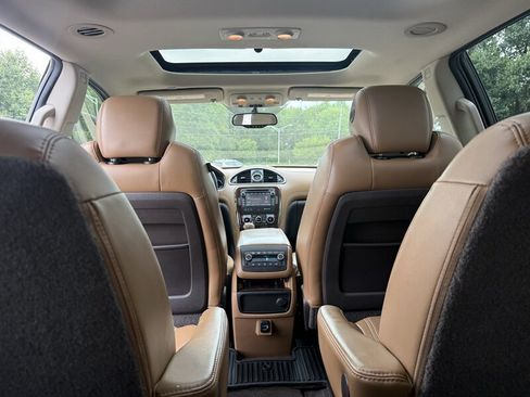 Used 2017 Buick Enclave Leather AWD/4WD image 34