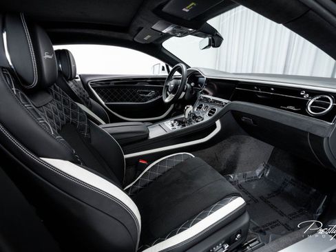 Used 2024 Bentley Continental GT Speed image 38