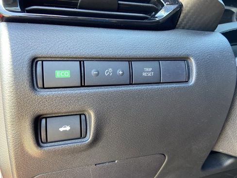 Used 2024 Nissan Sentra SV image 43