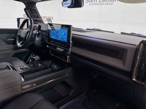 Used 2025 GMC Hummer EV 2X image 32