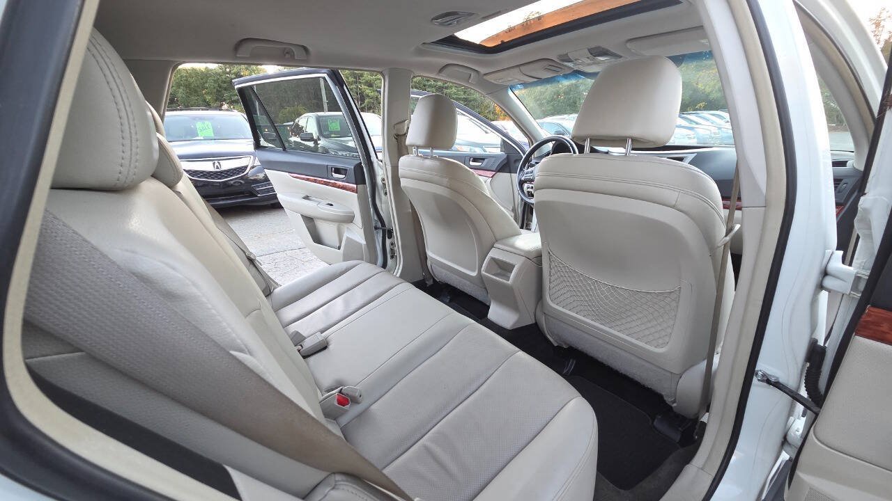 Used 2012 Subaru Outback 2.5i Limited AWD/4WD image 40