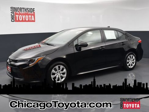 Used 2024 Toyota Corolla LE FWD image 1