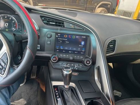 Used 2017 Chevrolet Corvette Stingray Coupe w/ 1LT image 7