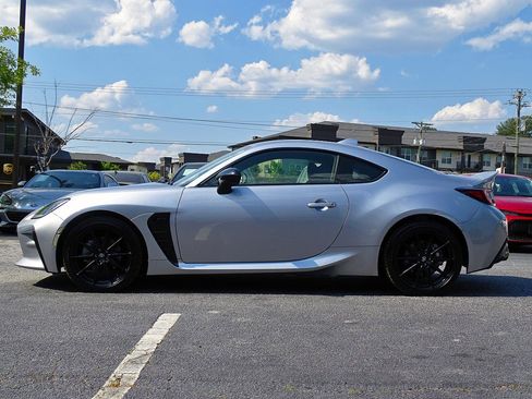 Used 2024 Toyota GR86 Premium RWD image 7
