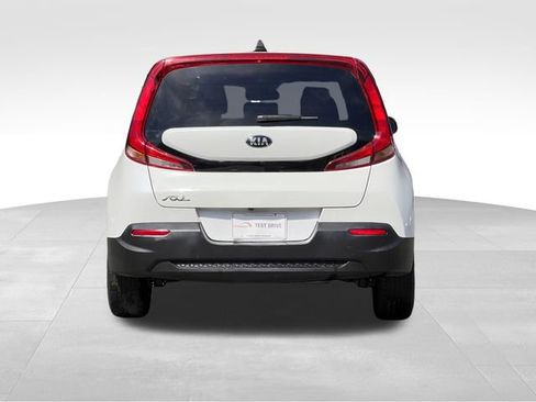 Used 2021 Kia Soul LX image 4