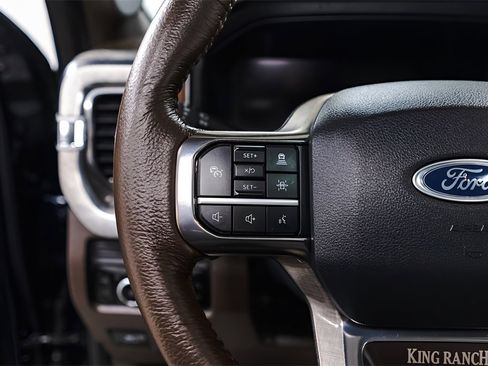 Used 2025 Ford F250 King Ranch image 11