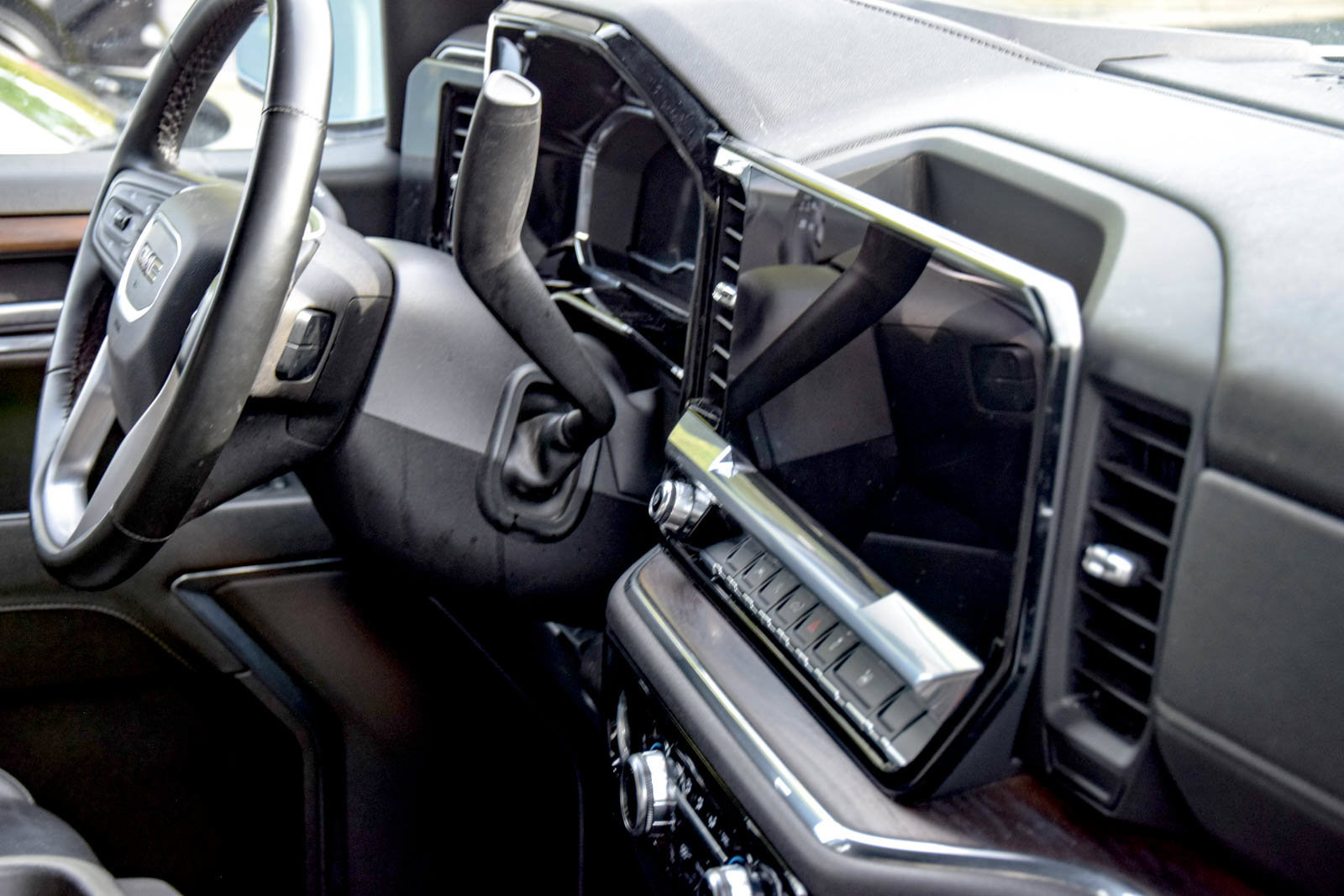 Used 2024 GMC Sierra 1500 SLT AWD/4WD image 8