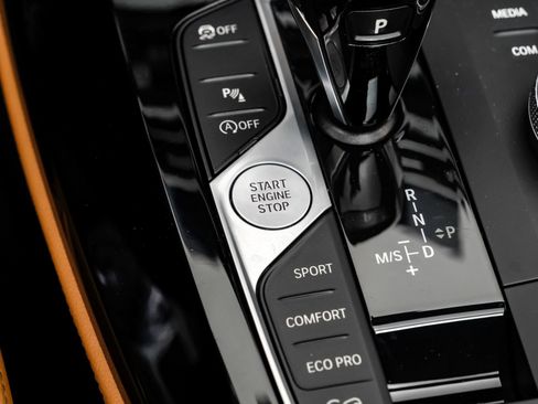 Used 2025 BMW X4 xDrive30i image 25