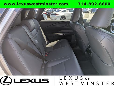 Used 2025 Lexus RX 350 AWD/4WD image 7