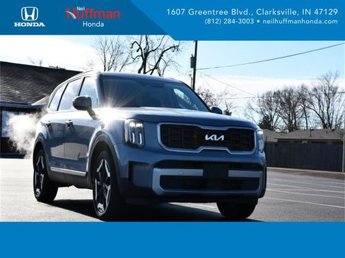 Used 2023 Kia Telluride S image 1