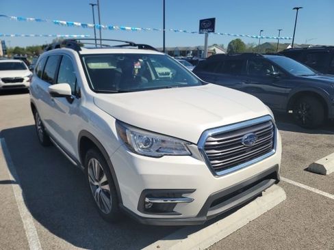 Used 2020 Subaru Ascent Limited w/ Technology Package AWD/4WD image 2
