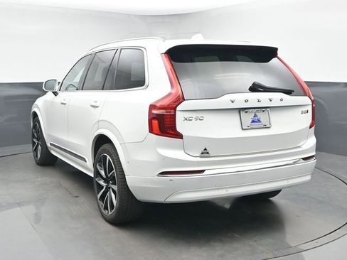 Used 2023 Volvo XC90 B5 Plus w/ Protection Package Premier image 8